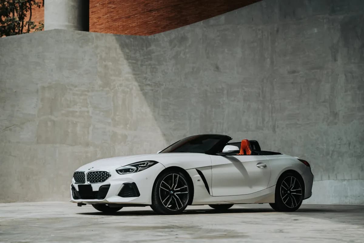 BMW Z4 30i (Белый)