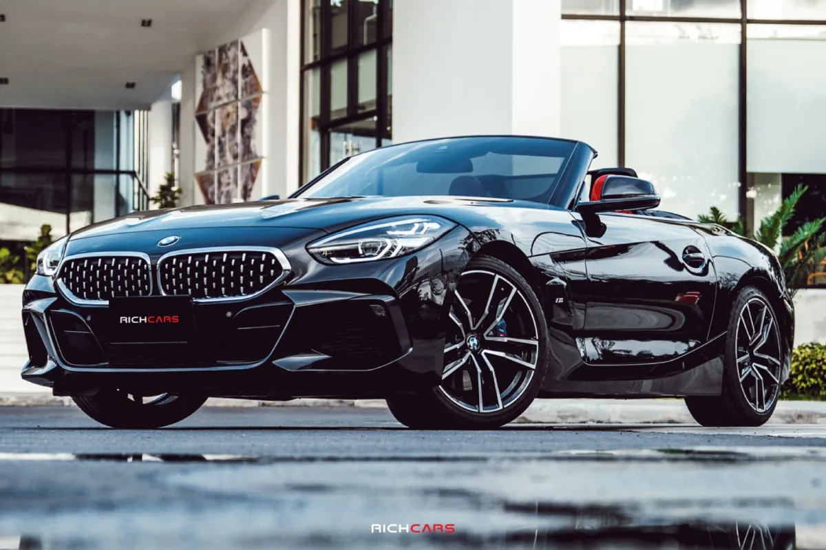 BMW Z4 30i (Чёрный)